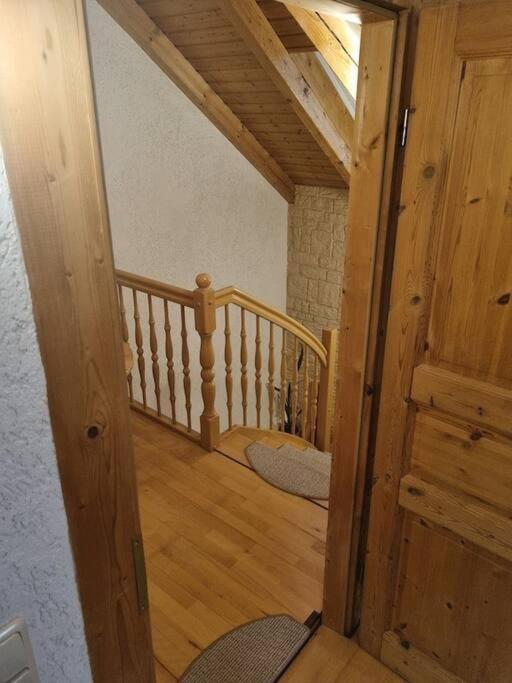 Gemuetliche Dachgeschosswohnung Эрфурт Экстерьер фото