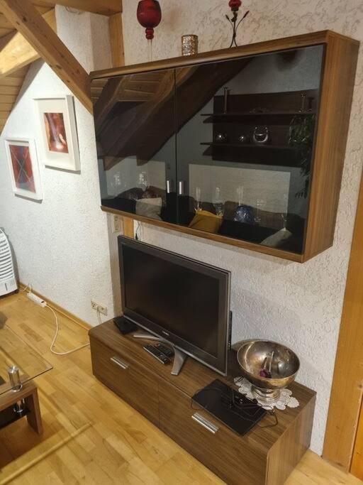 Gemuetliche Dachgeschosswohnung Эрфурт Экстерьер фото